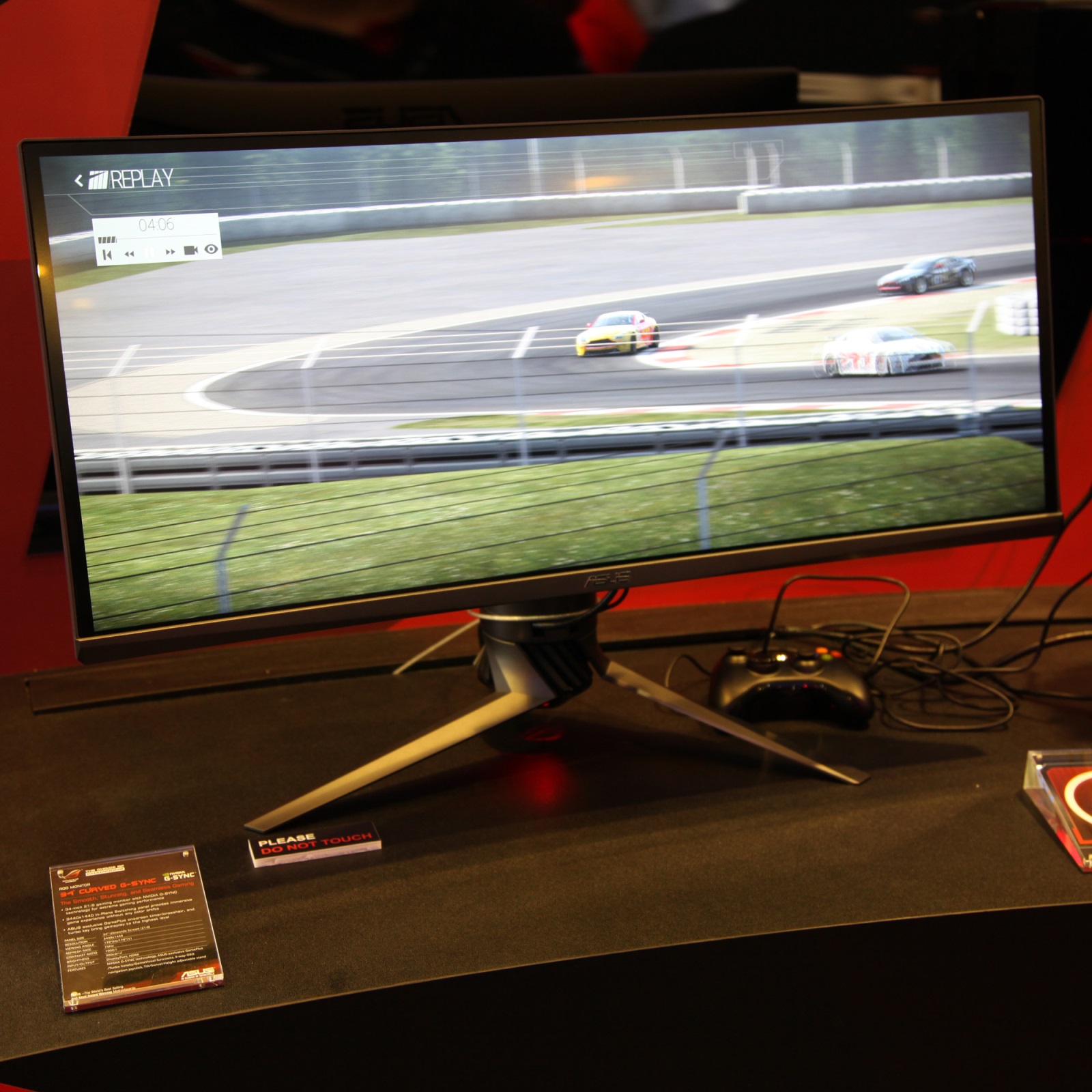 ASUS ROG Curved computex 2015